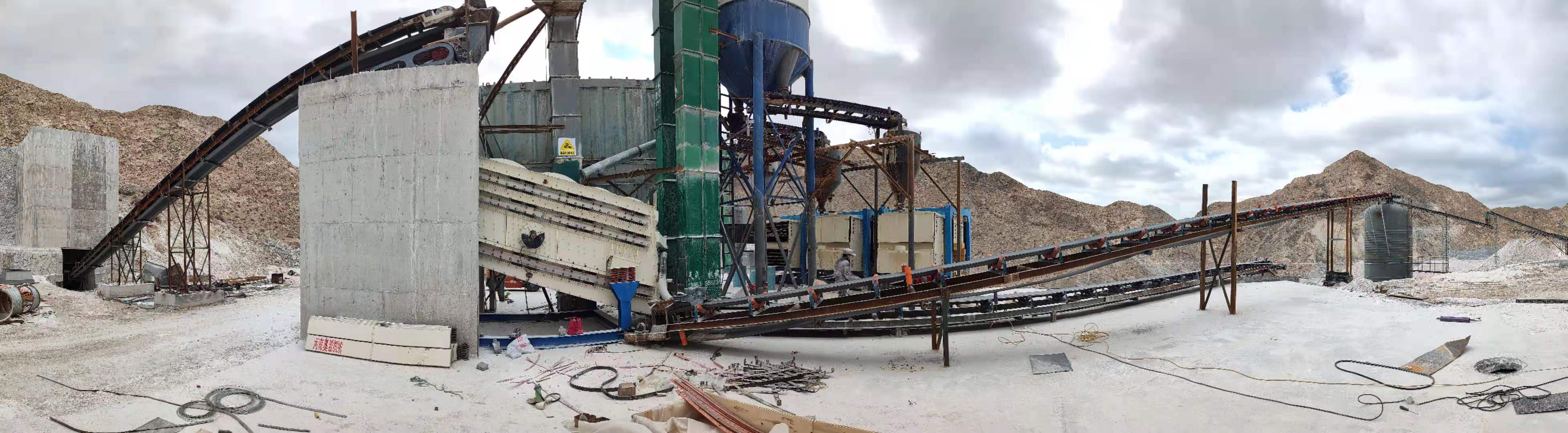 新疆碳酸鈣沸騰篩預篩分方形搖擺篩精篩分結合生產(chǎn)線